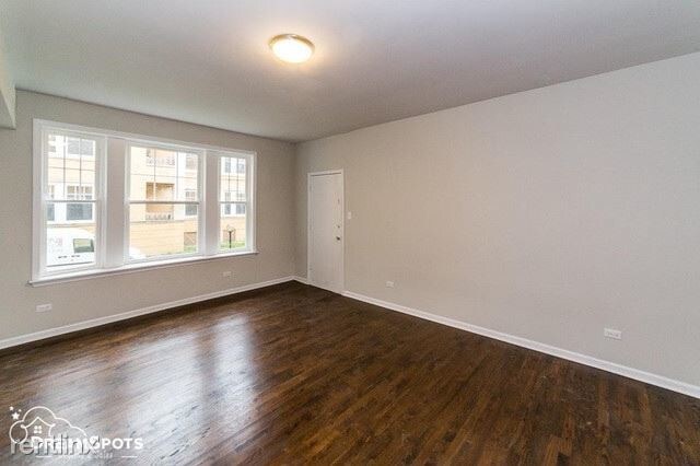 Building Photo - 4714 S Lake Park Ave