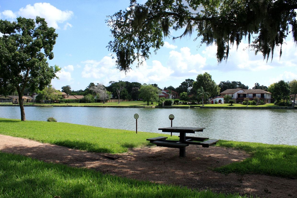 Clear Lake Place Apartments Houston, TX