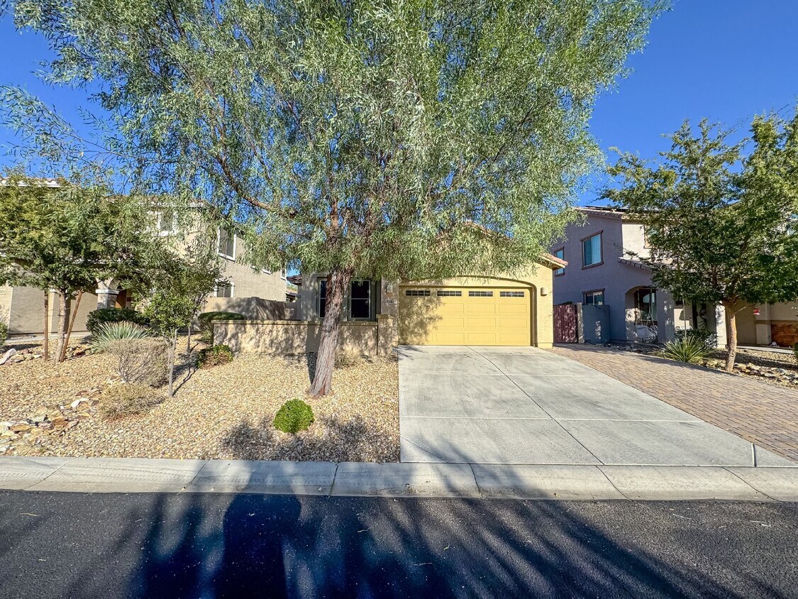 Foto principal - 27283 N 75th Dr