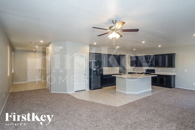 Foto del edificio - 4515 Cradle Cliff St