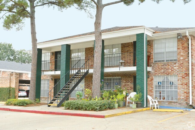 Spring Shadows Apartments Spring Shadows Apartments