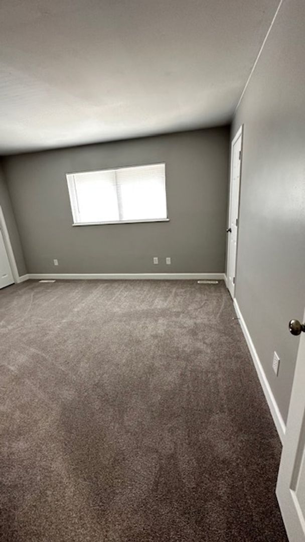 Building Photo - 1355 Southwinds Drive - #2