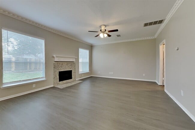 Foto del edificio - 12618 Duchess Ln