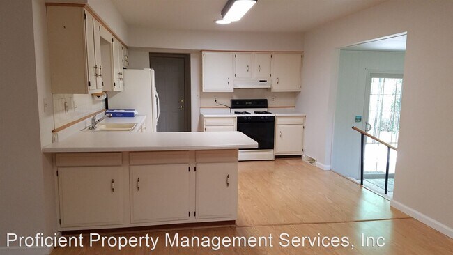 Building Photo - 3 br, 2 bath House - 1613 Grand Ave