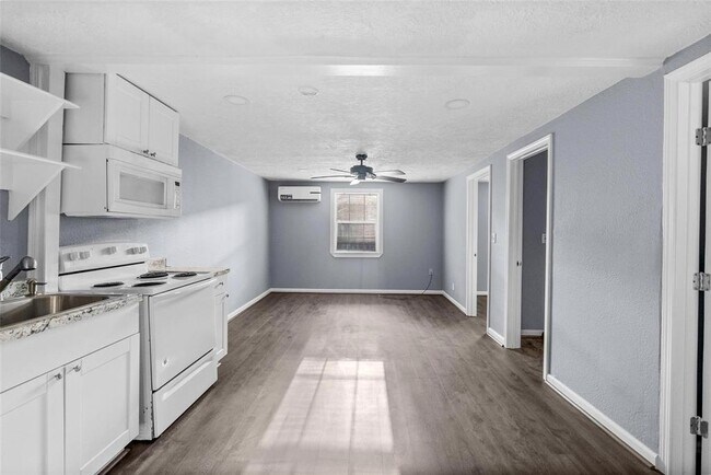 Foto del edificio - 4126 Paladino St