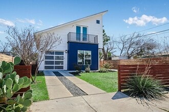 Building Photo - 1131 Mason Ave