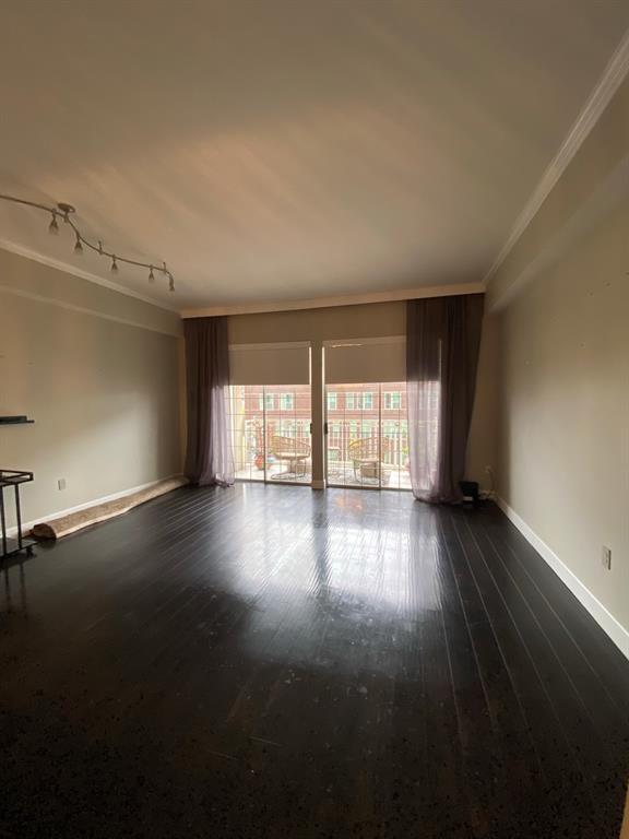 Building Photo - 3225 Turtle Creek Blvd