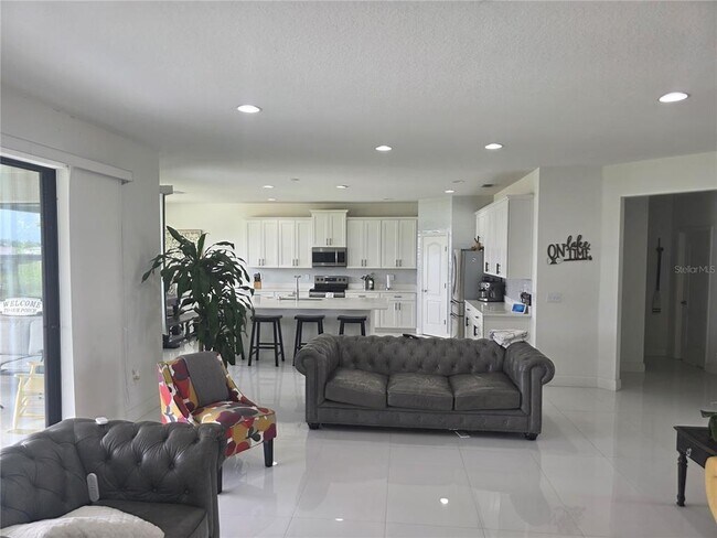 Foto del edificio - 531 Sanctuary Blvd