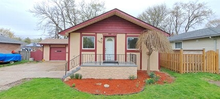 Building Photo - 986 Eastlawn