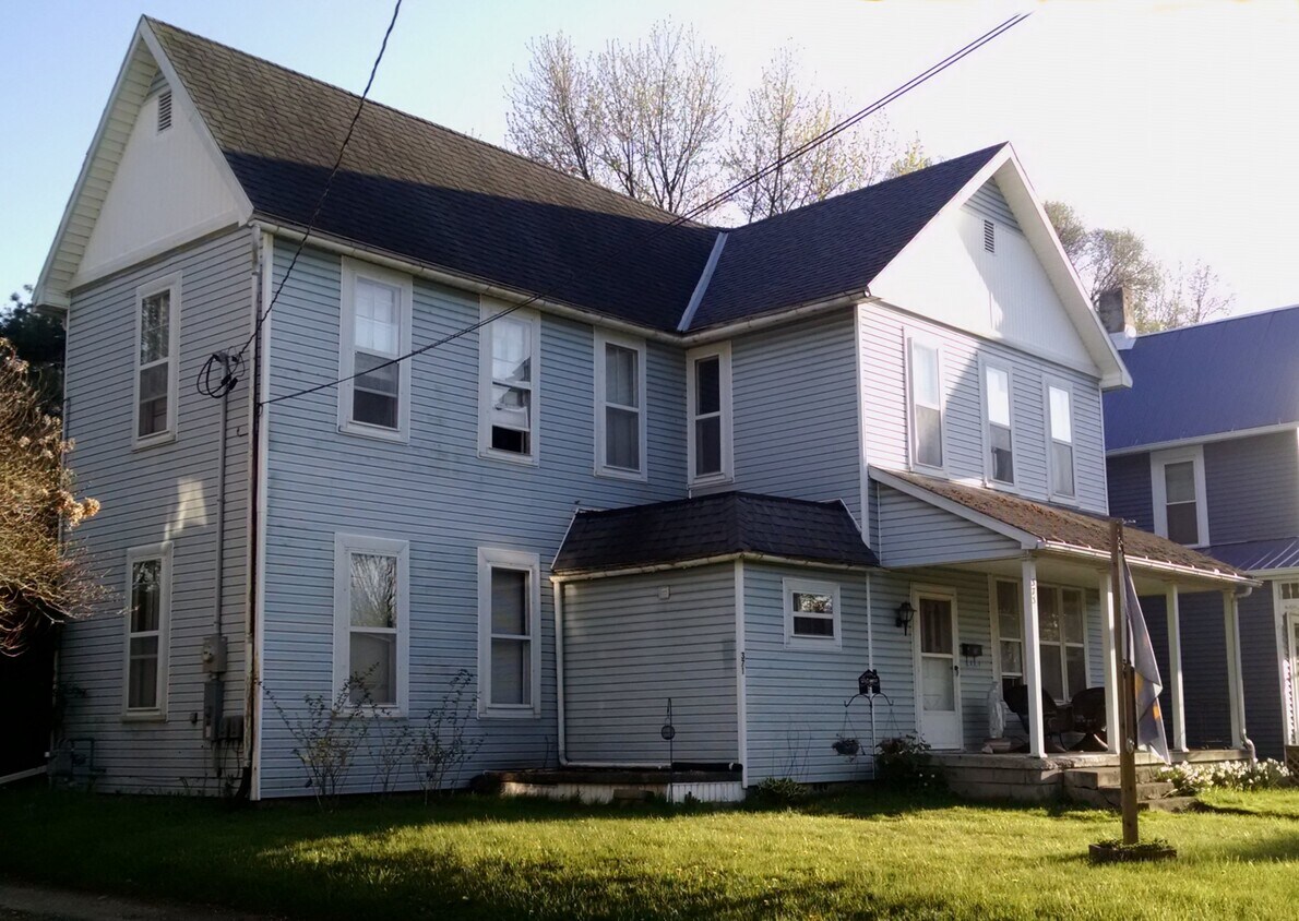 Front exterior - 371 Grove Ave