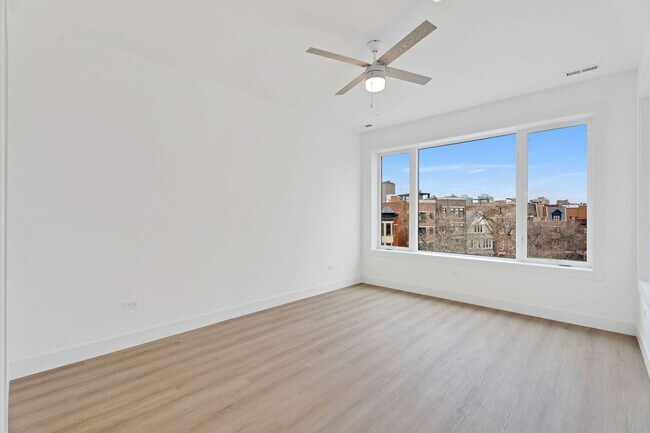 Building Photo - East Lakeview / Wrigleyville - Brand New C...