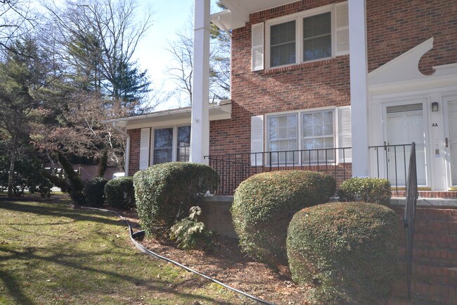 Building Photo - 101 Boyd Drive Unit 4A