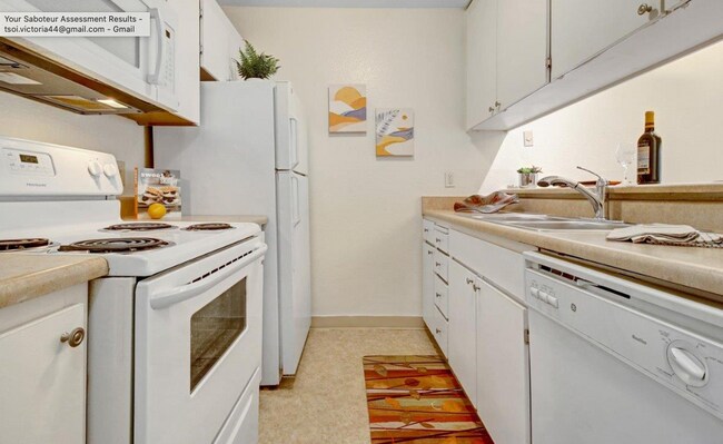 Building Photo - 373 Half Moon Ln