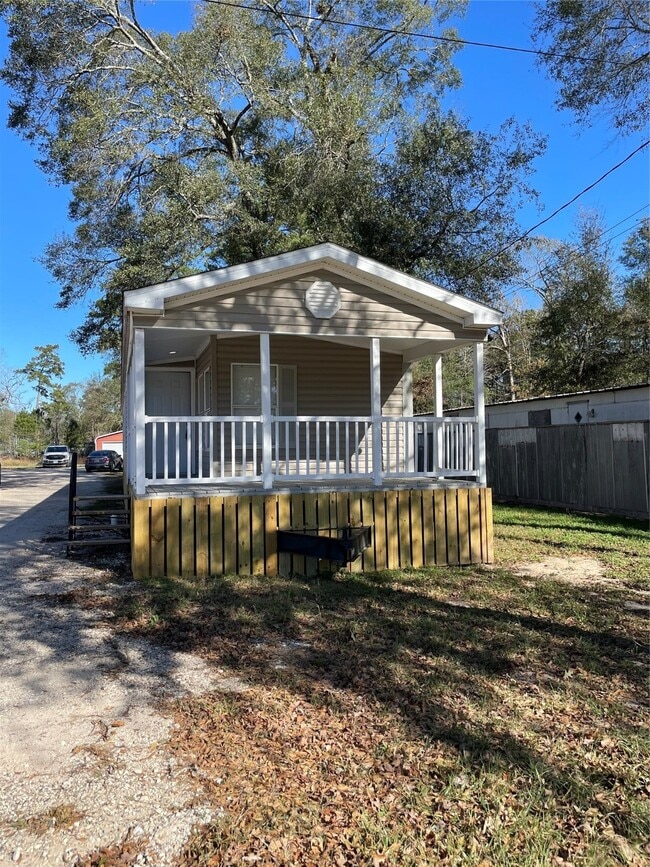 Building Photo - 17881 William Ln