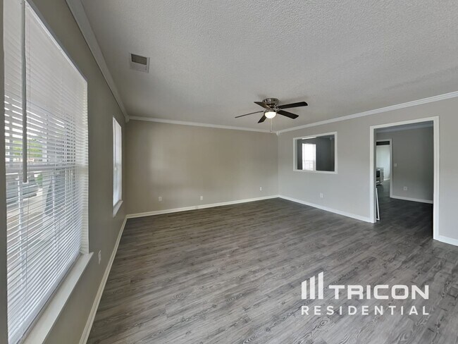 Building Photo - 108 Chapelwood Drive Columbia SC