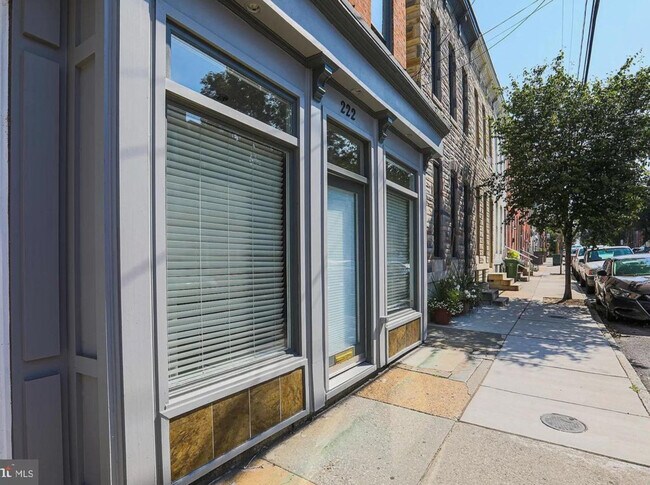 Front Door - 222 E Cross St