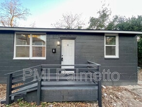 Building Photo - 2205 Harper St