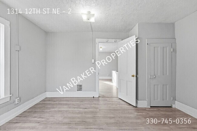 Foto del edificio - 1314 12th St NE
