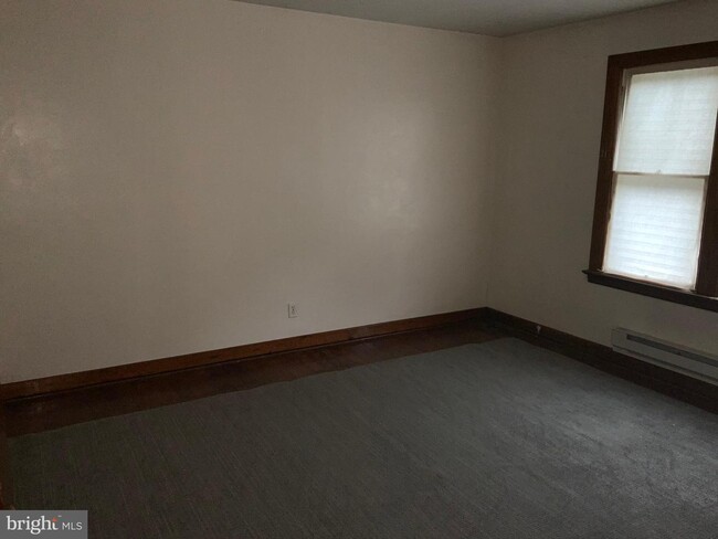 Foto del edificio - 521 E Broad St