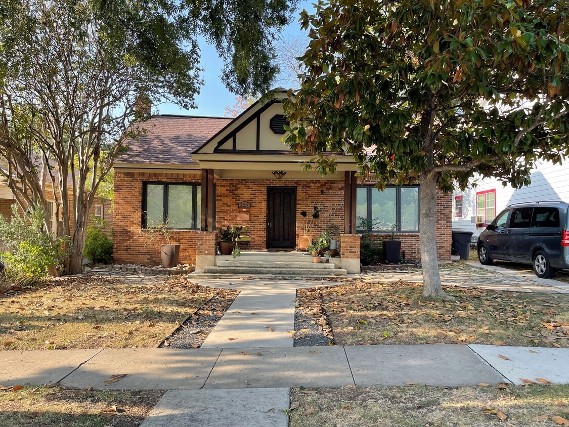 Foto principal - 327 Parland Pl