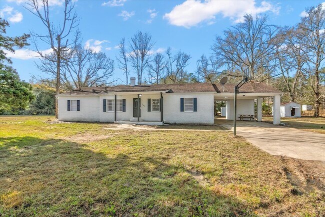 Foto del edificio - 185 Weiss Bluff Rd