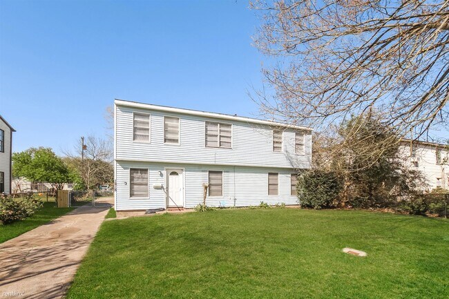 Building Photo - 4 br, 2 bath House - 1218 7th Ave