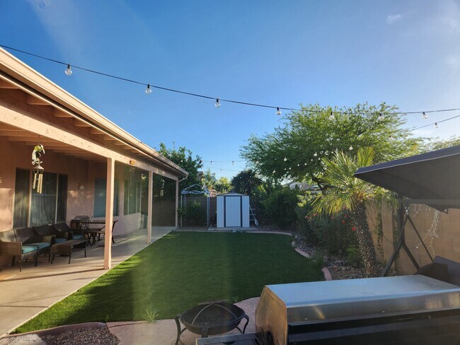 Building Photo - 7648 W Creosote Spring Ct