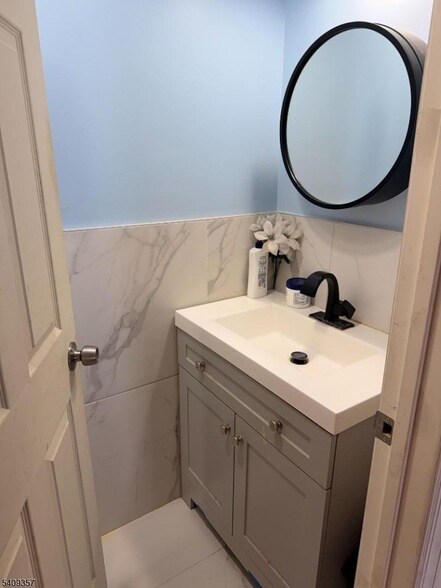 Foto del edificio - 1016 Washington Valley Rd