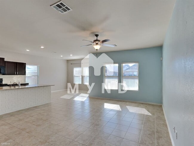 Foto del edificio - 5 br, 3 bath House - 1016 Wolcott Dr