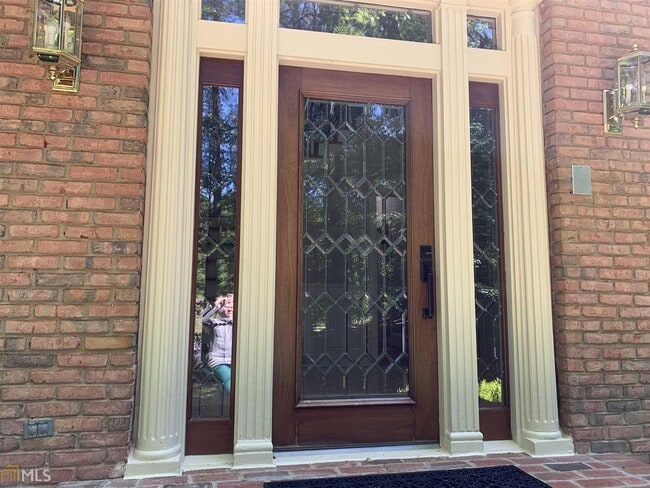 Building Photo - 7565 Bridgegate Ct