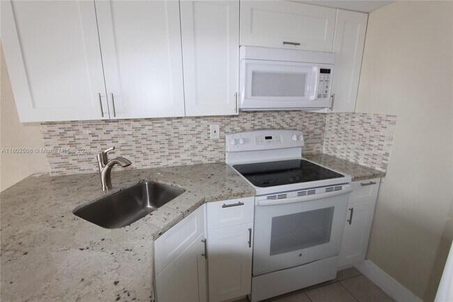 Building Photo - 801 NW 47th Ave