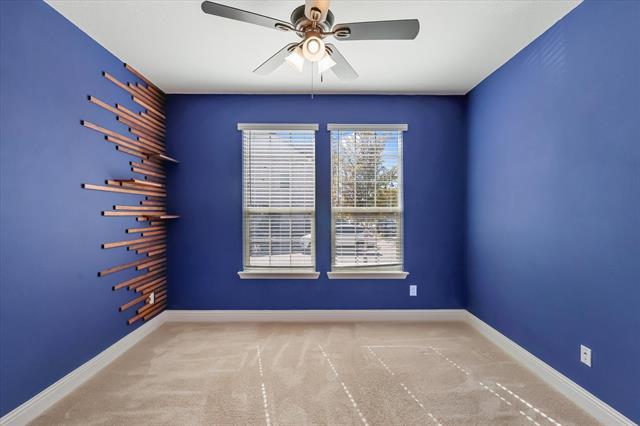 Foto del edificio - 6845 Mcclelland Dr