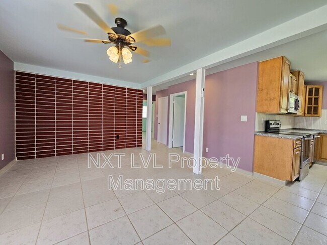 Building Photo - 69 E Mariana Ave