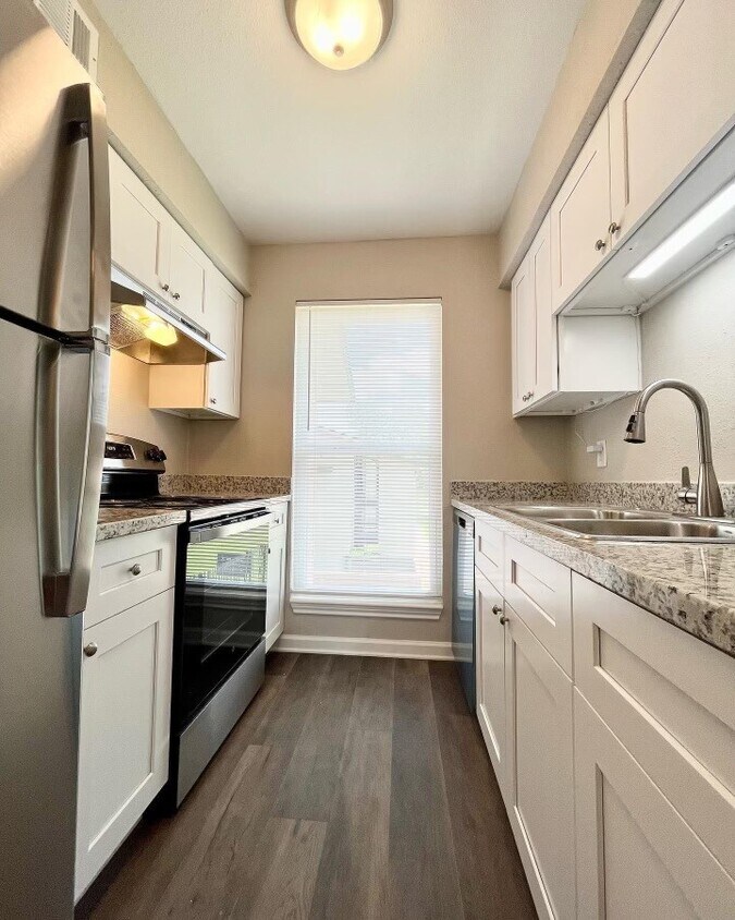 Residence at Deer Park Apartments Apartments in Deer Park, TX