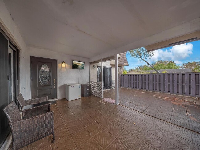 Building Photo - 2496 NW 99th Ave