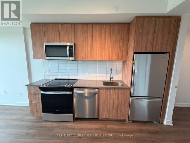 Building Photo - 740 Whitlock Ave