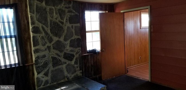 Foto del edificio - 23293 Hilltop Dr