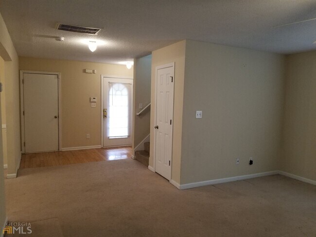 Building Photo - 2741 Live Oak Trail