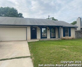 Foto principal - 7713 Narrow Pass St