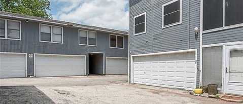 Building Photo - 5829 Phoenix Dr