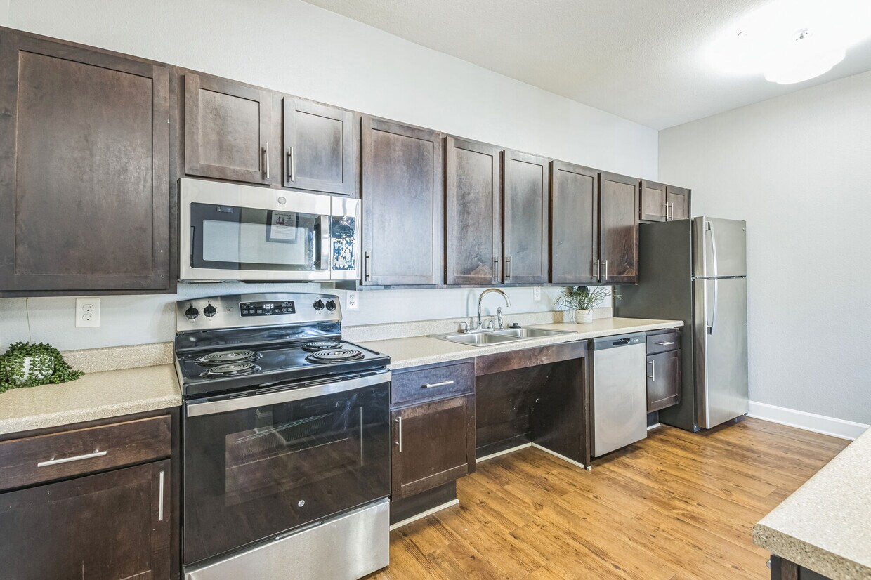 Foto principal - Villas at Colt Run Apartments