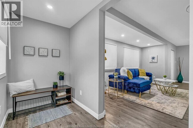 Photo du bâtiment - 974 Maisonville Ave