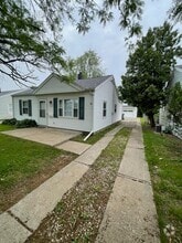 Building Photo - 1124 Hugo St