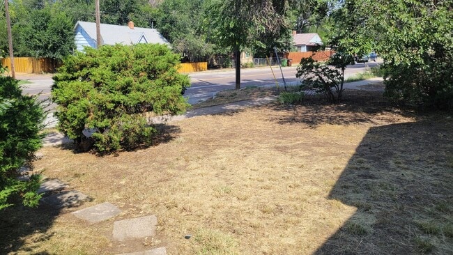 Building Photo - 2 Bedrooms, 1 Bathroom Single Family Home ...
