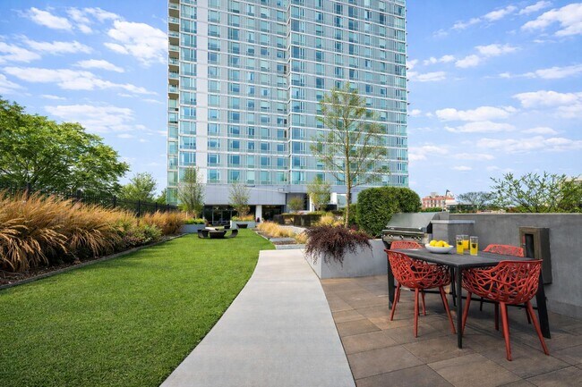 Foto del edificio - 1524 Sheepshead Bay Rd