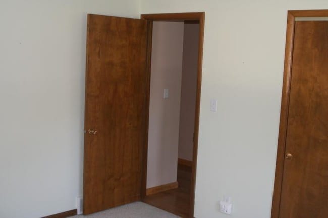 Building Photo - 28 Princeton Cir