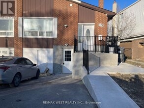 Building Photo - 322 Hansen Rd N