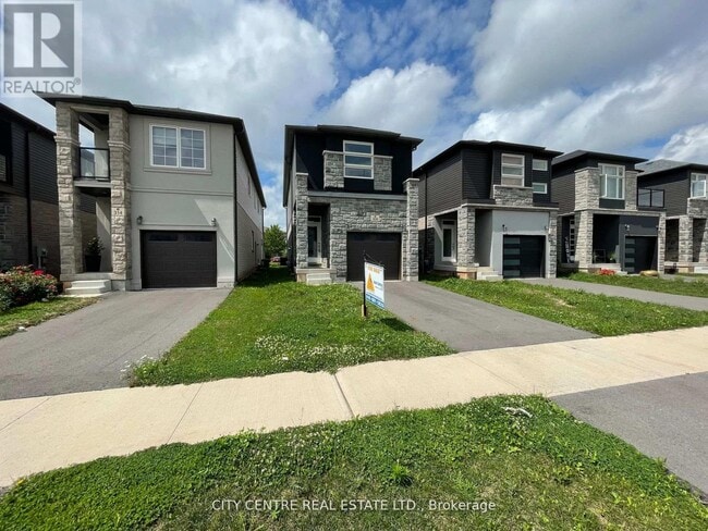 Building Photo - 308 Louise St.