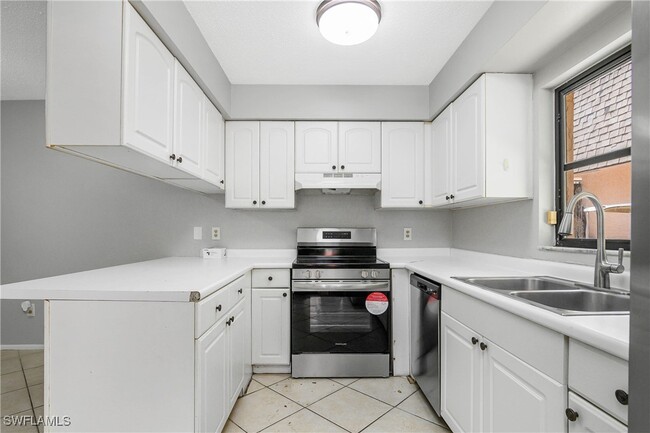 Building Photo - 17989 San Juan Ct SE
