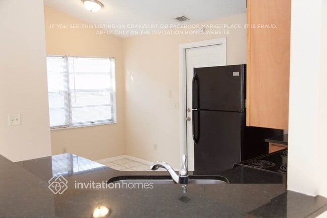 Building Photo - 12710 Dunhill Dr